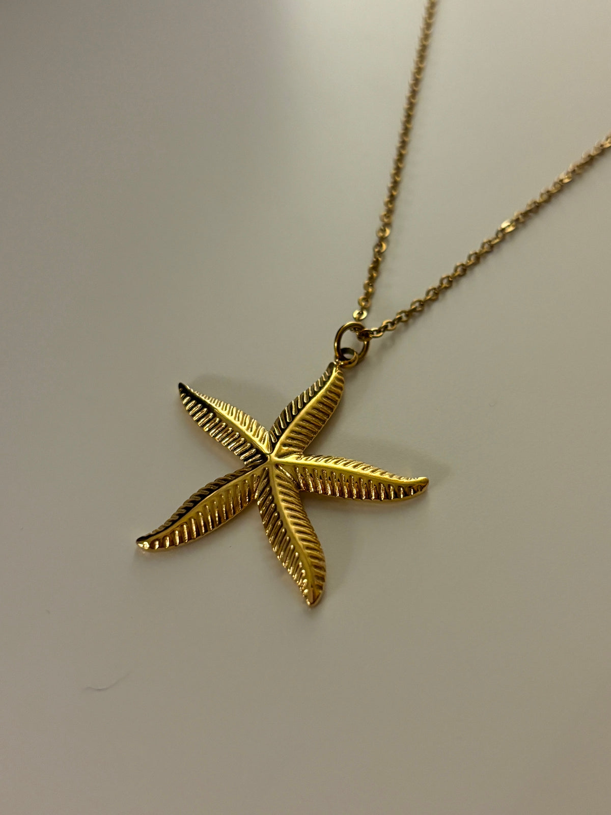 Starfish Pendant Necklace