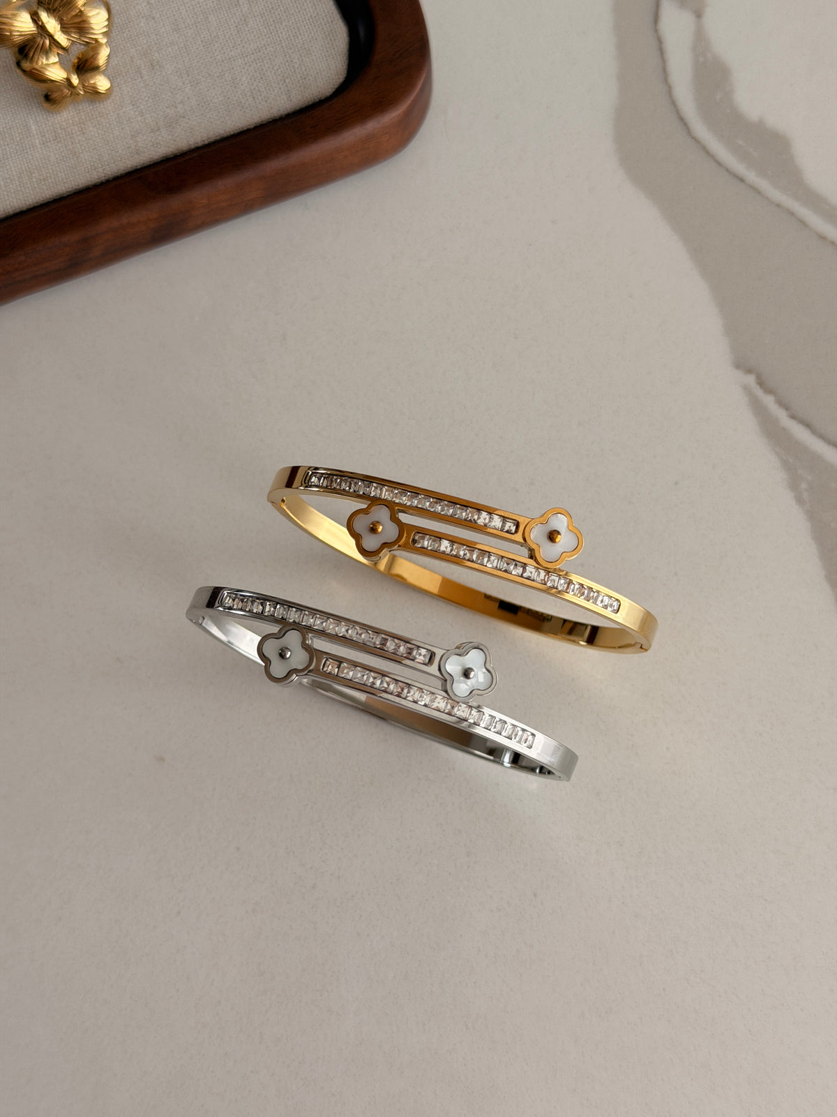 Clover Wrap Cuff Bangle